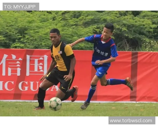 30号球星引领足坛风潮 技术与魅力兼备的未来之星